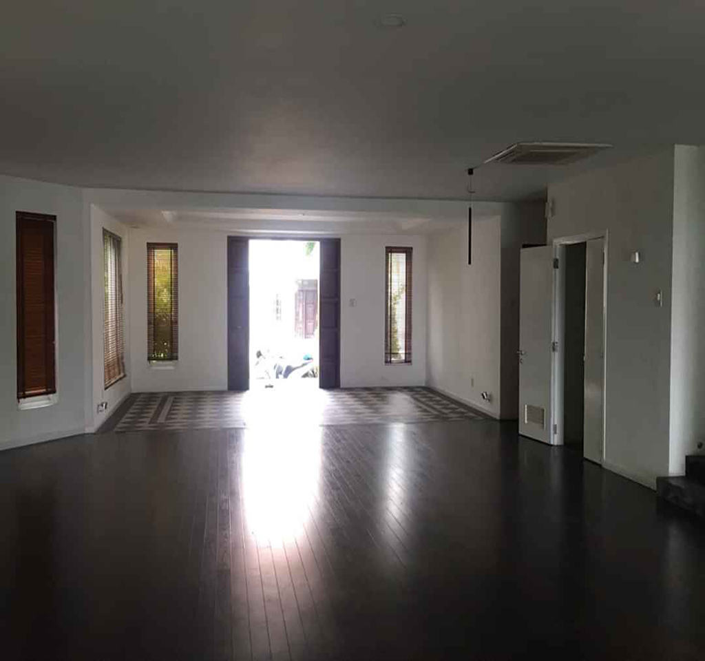 Bán căn biệt thự mặt tiền đường chính khu biệt thự Thạnh Xuân, Cách cầu An Lộc 300m